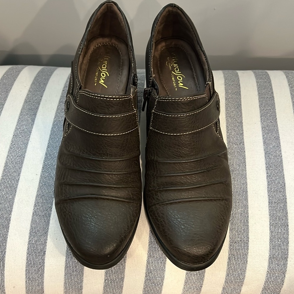 Natural Soul Brown Booties